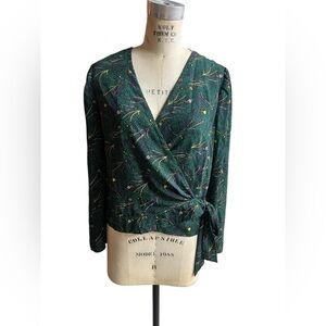 ModCloth L green floral wrap blouse